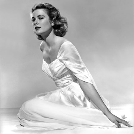 1. Slika iz 1955 godina sa Kanskog filmskog festivala kada je upoznala Princa od Monaka.