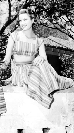 2. Na dodeli Oskara za ulogu u filmu The Country Girl 1952 godine.
