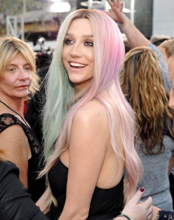 Kesha opal kosa