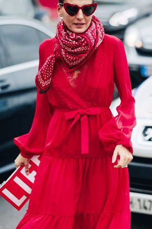 crveni outfit