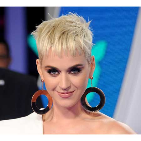  Katy Perry frizura