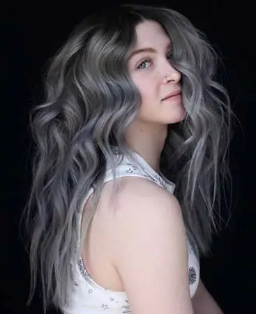 tamno srebrno siva boja kose