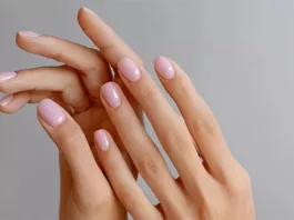 lip gloss nokti