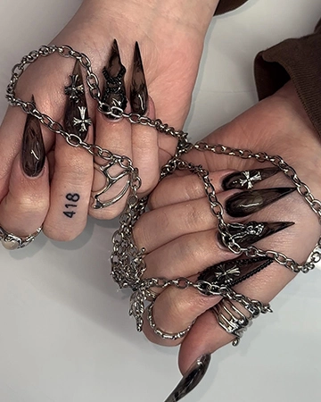  gotik vampirski nokti